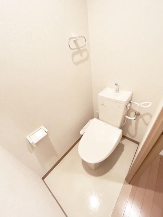 物件内観写真13　(トイレ)