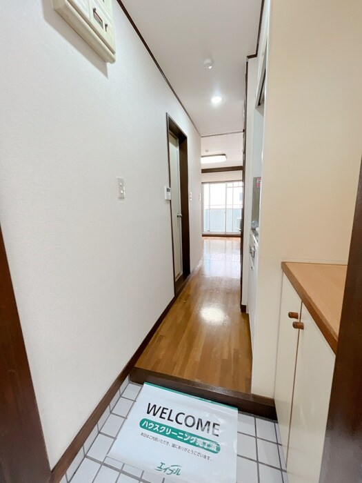 物件内観写真14　(廊下)