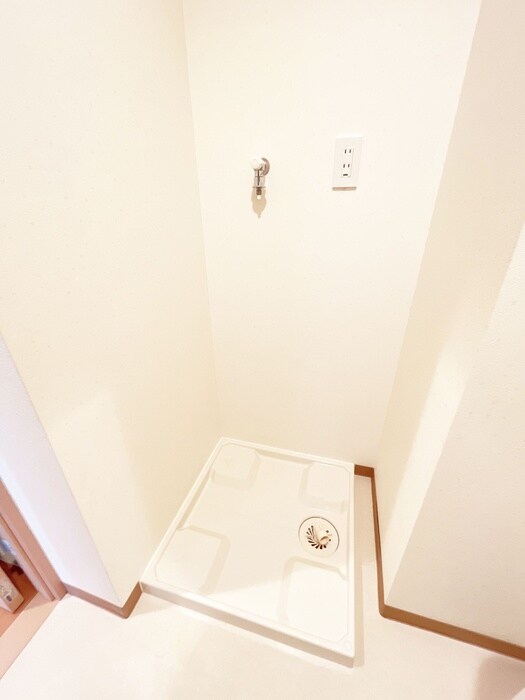 物件内観写真20　(洗濯機置場)