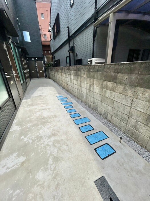 物件外観写真3　(駐輪場)