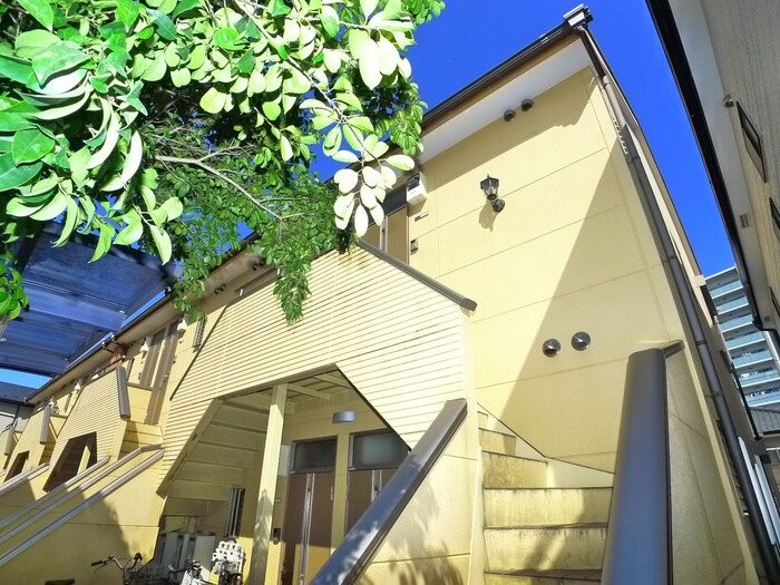 アーバングレース弐番館の物件外観写真