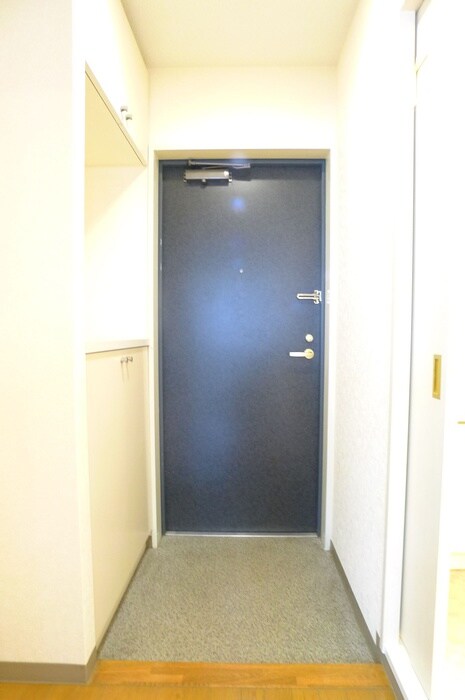物件内観写真17　(玄関)