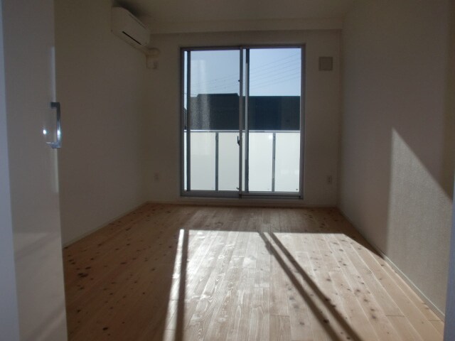 物件内観写真4　(内観写真)