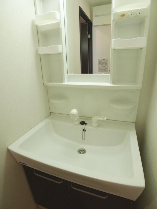 物件内観写真10　(洗面)