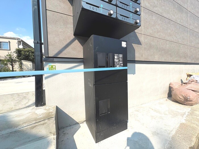 物件外観写真4　(建物設備)