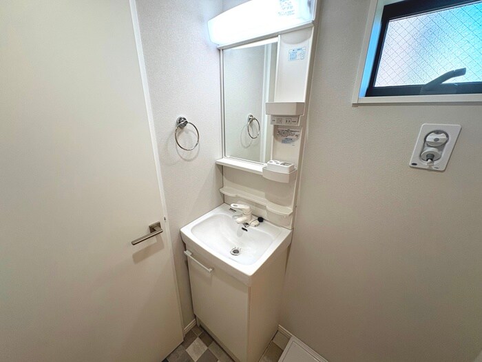 物件内観写真15　(洗面)