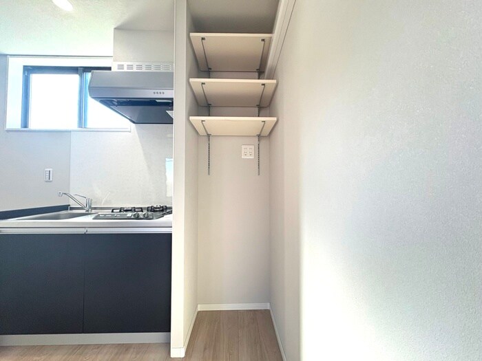 物件内観写真18　(収納)