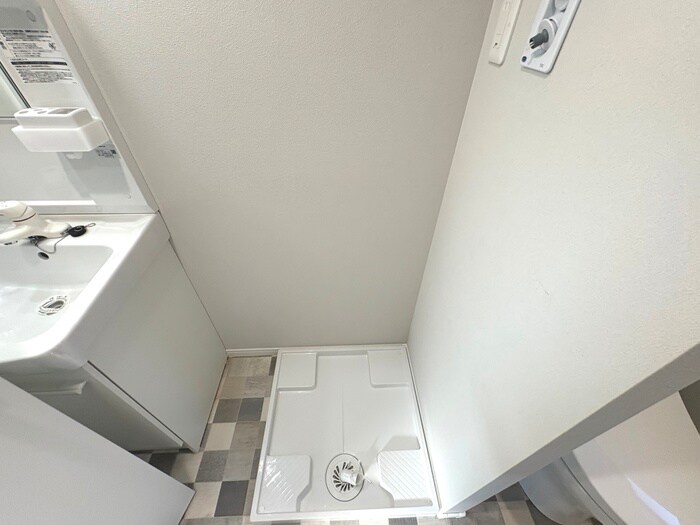 物件内観写真20　(洗濯機置場)