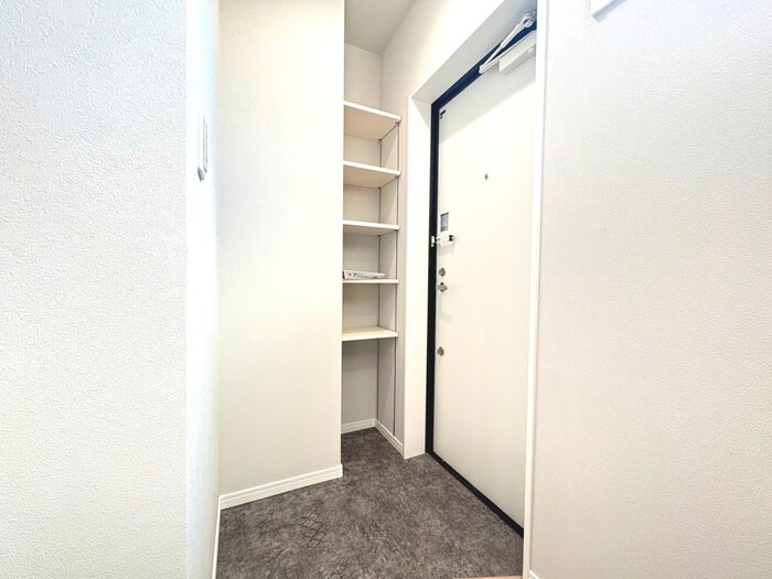 物件内観写真21　(玄関)