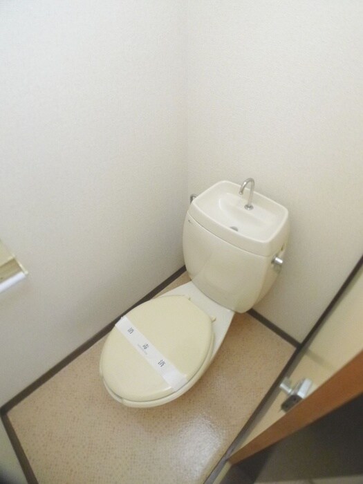 物件内観写真16　(トイレ)