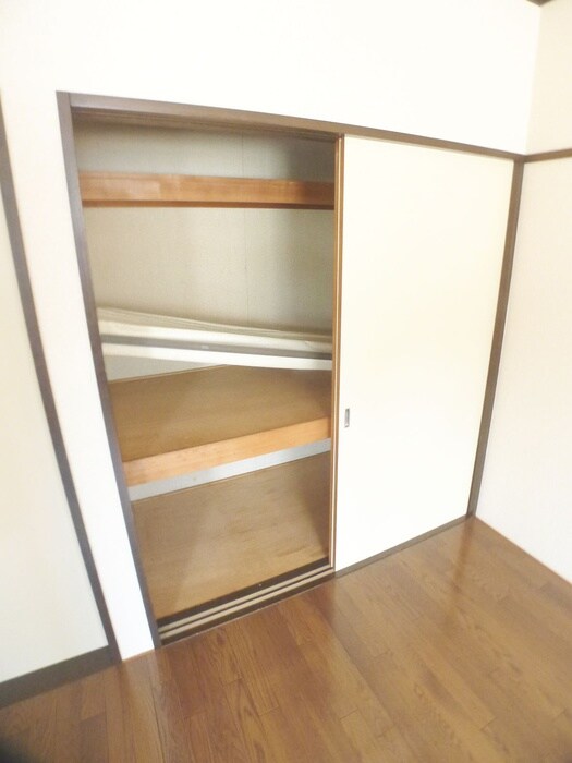 物件内観写真18　(収納)