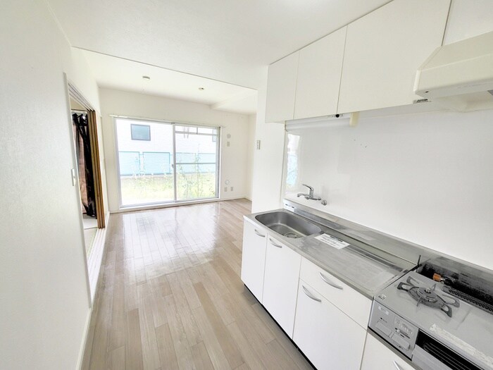 物件内観写真8　(居室)