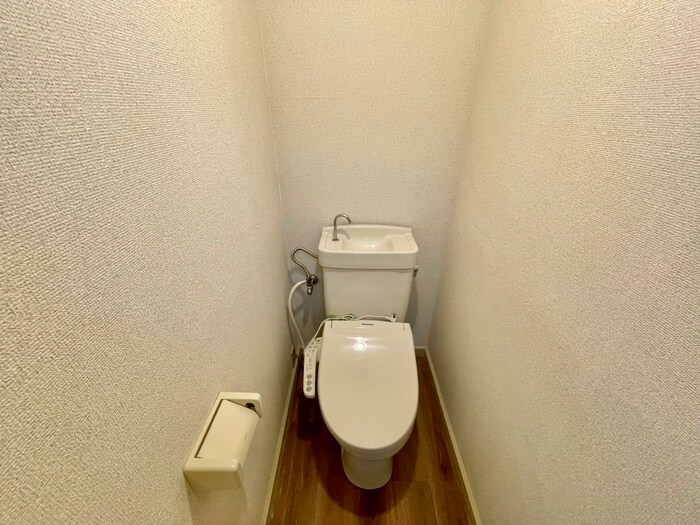 物件内観写真13　(トイレ)