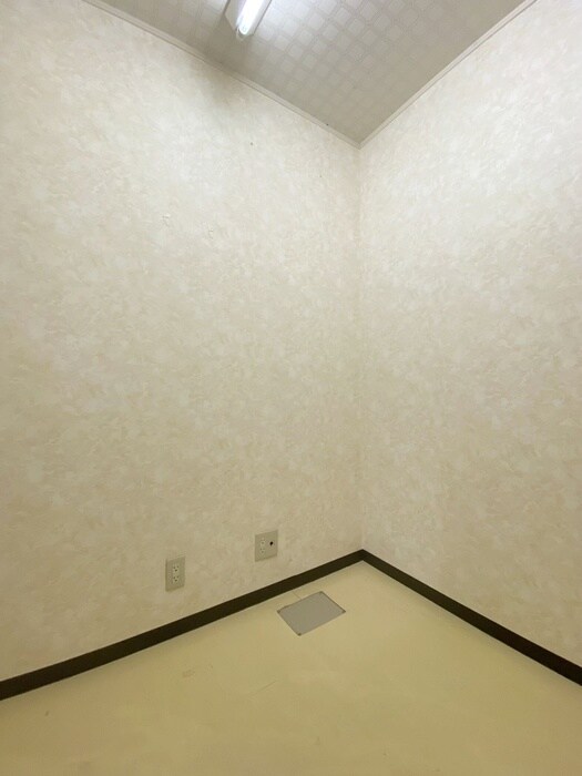 物件内観写真10　(収納)