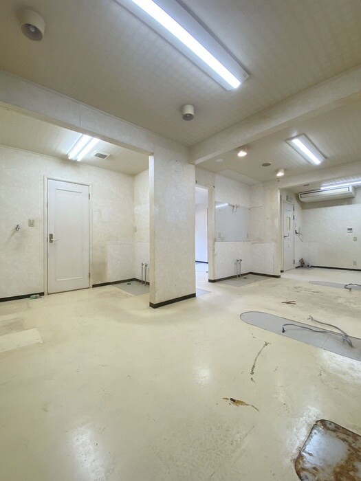 物件内観写真17　(廊下)