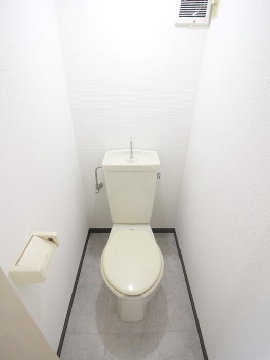 物件内観写真14　(トイレ)