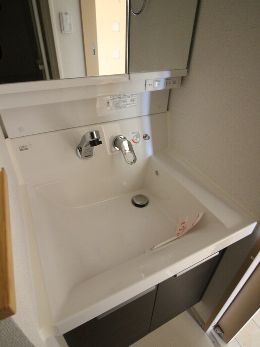 物件内観写真10　(洗面)