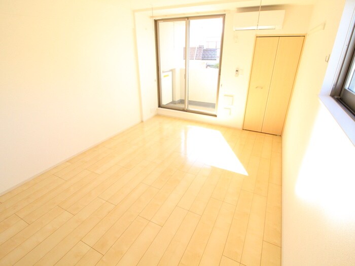 物件内観写真13　(居室)