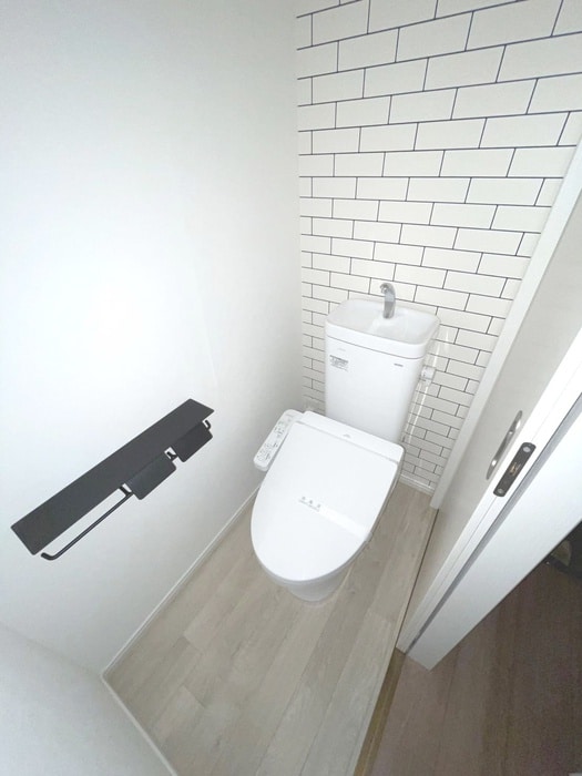 物件内観写真11　(トイレ)