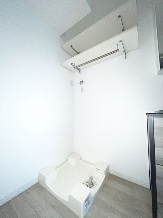 物件内観写真12　(洗濯機置場)