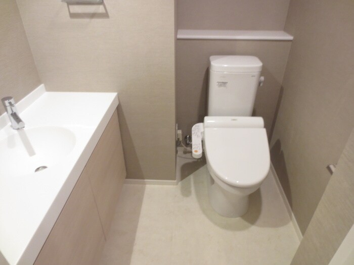 物件内観写真9　(トイレ)