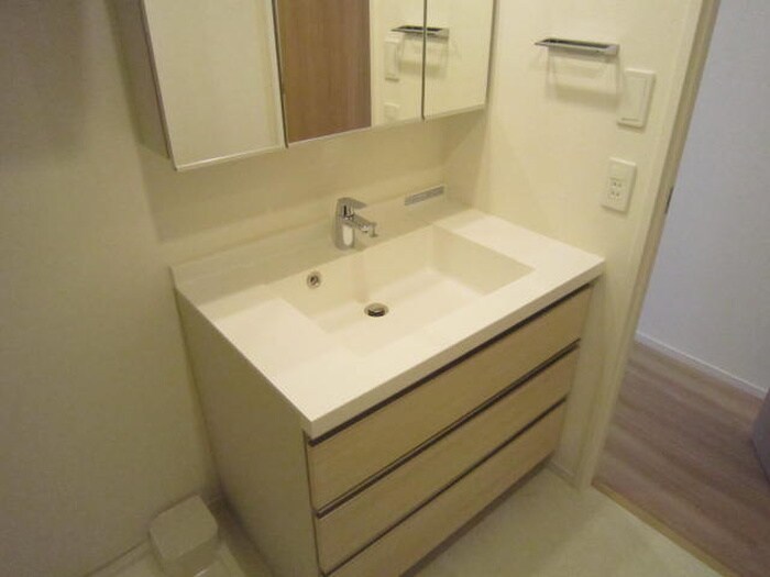 物件内観写真15　(洗面)