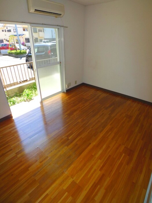 物件内観写真7　(居室)