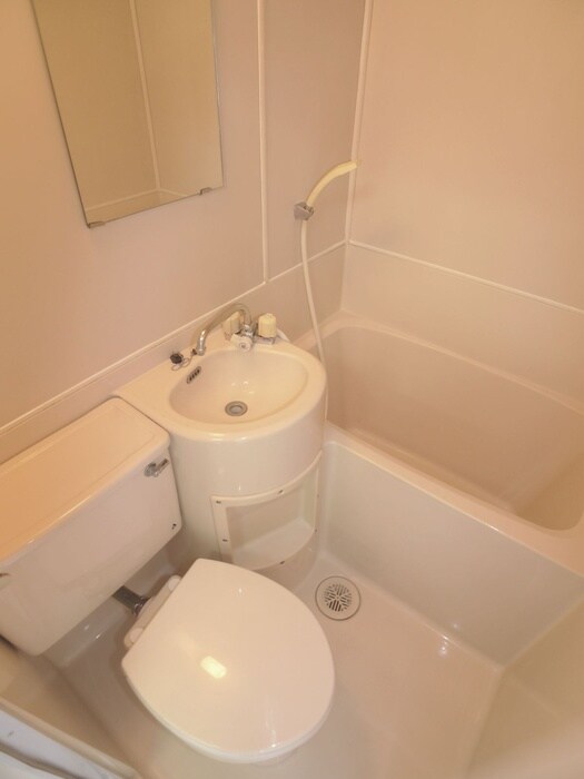 物件内観写真12　(バス／シャワールーム等)