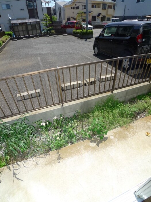 物件内観写真14　(室内からの展望)