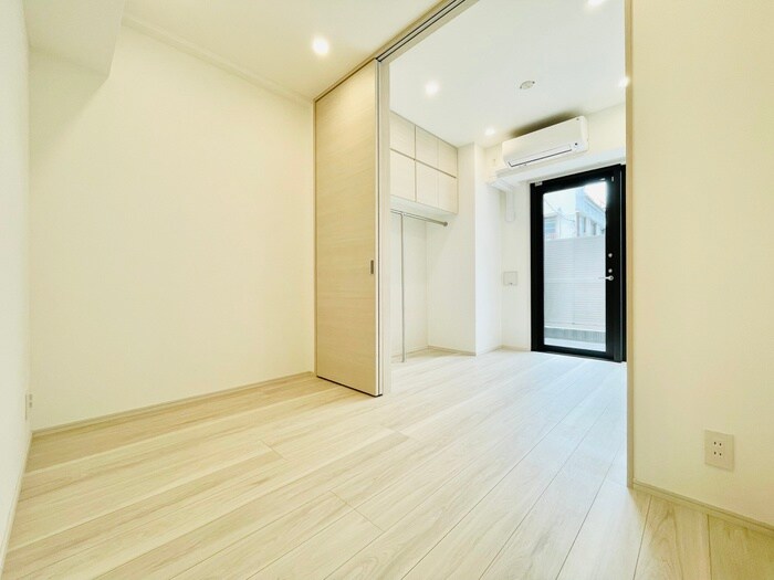 物件内観写真9　(居室)