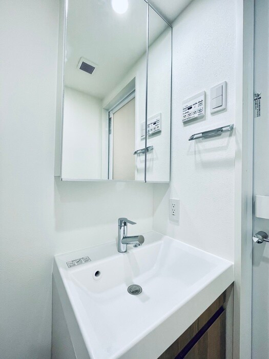 物件内観写真14　(洗面)