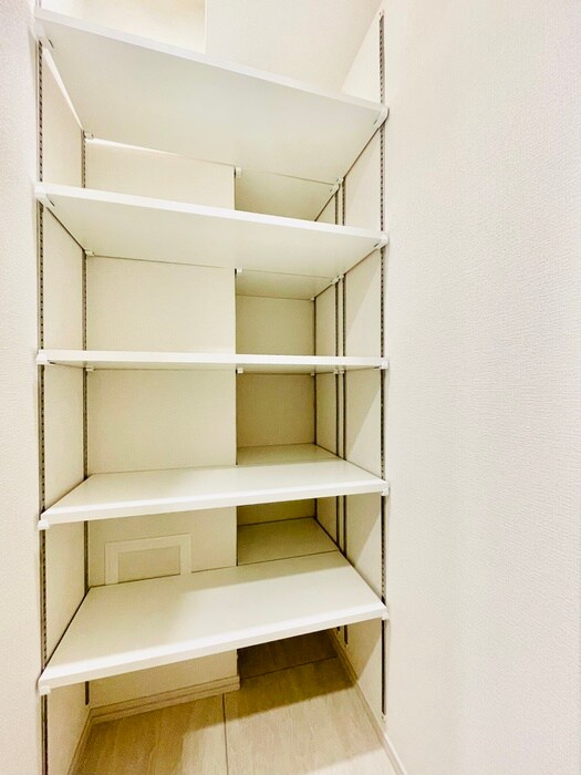 物件内観写真18　(靴箱)