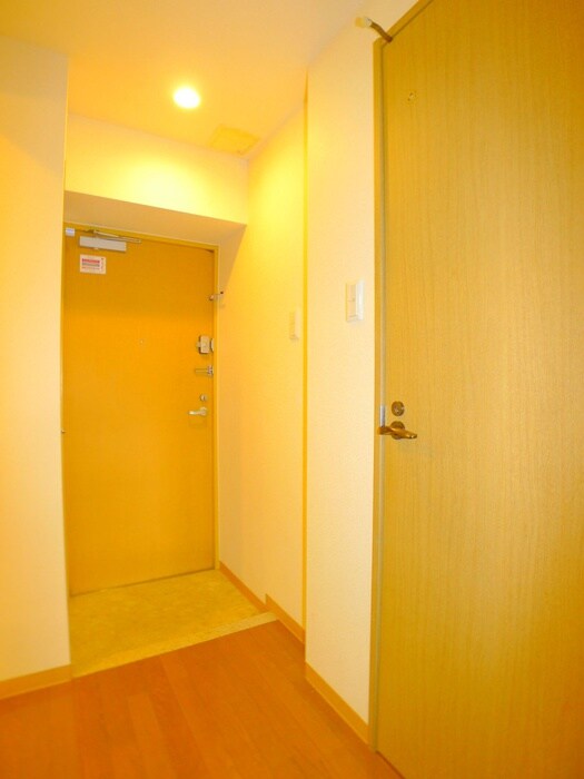 物件内観写真21　(廊下)