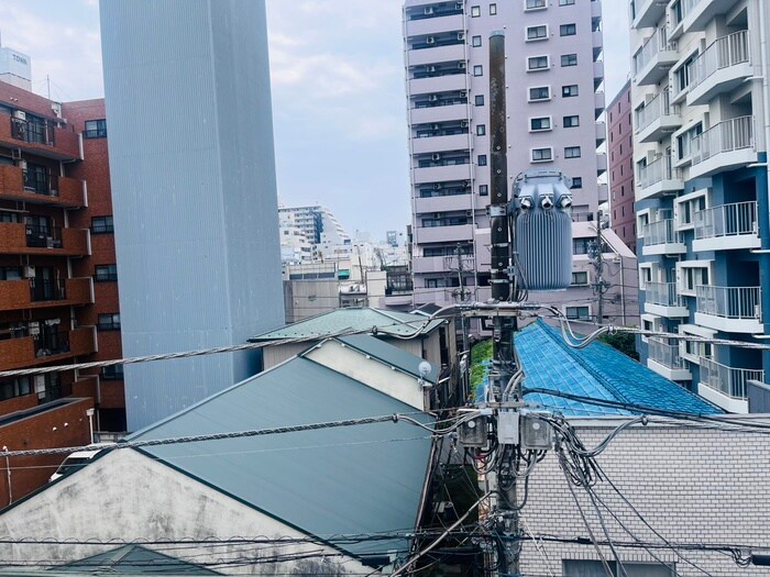 物件内観写真21　(室内からの展望)