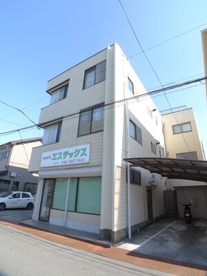 セレーネ原山外観写真