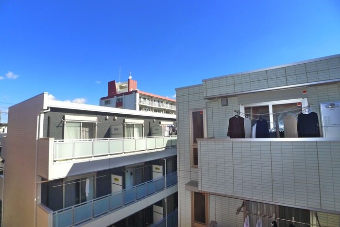 物件内観写真22　(室内からの展望)