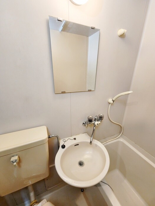 物件内観写真11　(洗面)