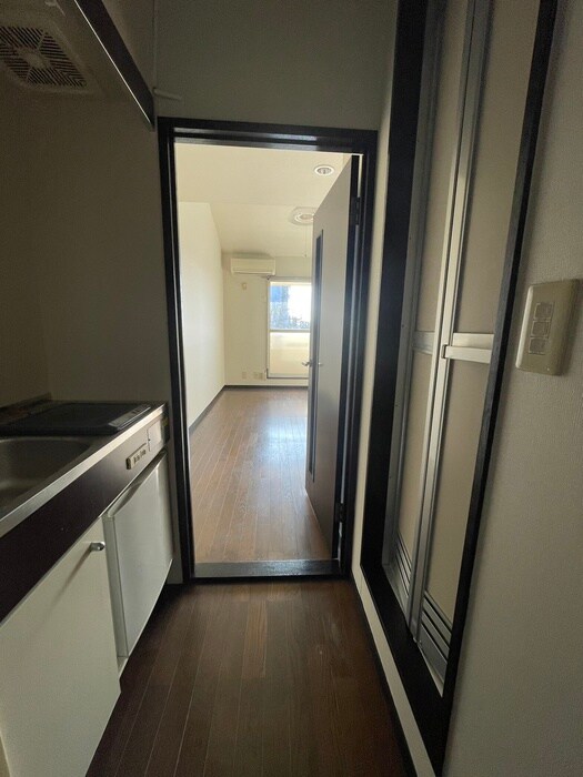 物件内観写真21　(廊下)