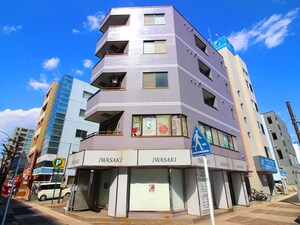 タウンコ－トビル外観写真