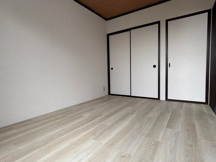 物件内観写真10　(居室)