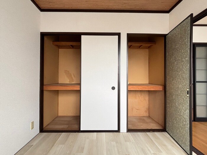 物件内観写真11　(収納)