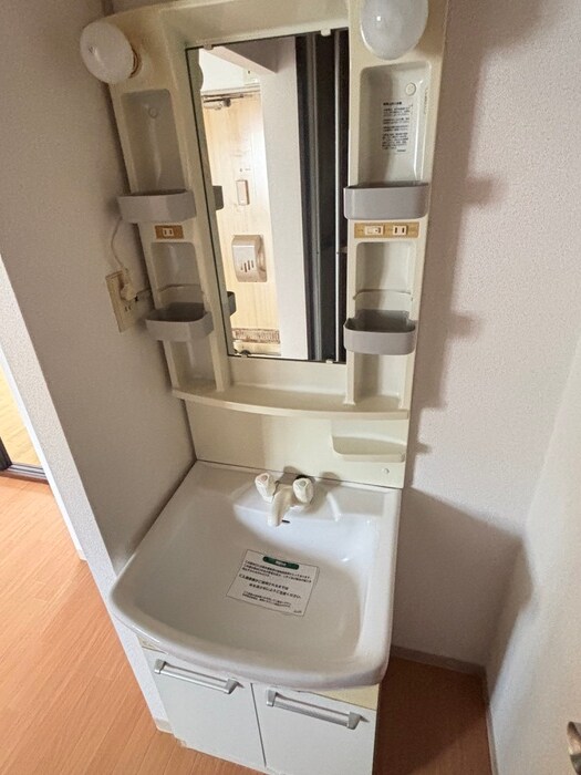 物件内観写真15　(洗面)