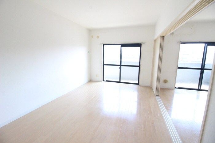 物件内観写真6　(居室)