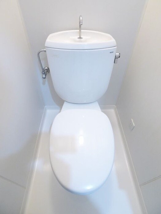 物件内観写真12　(トイレ)