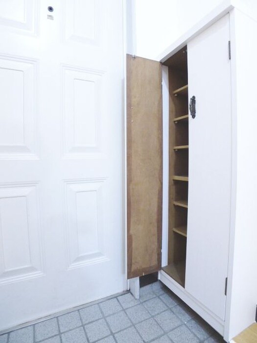 物件内観写真14　(靴箱)