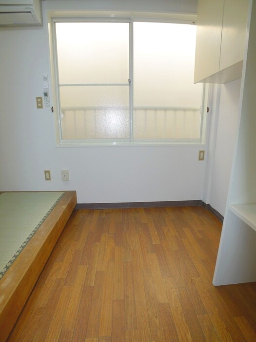 物件内観写真13　(居室)