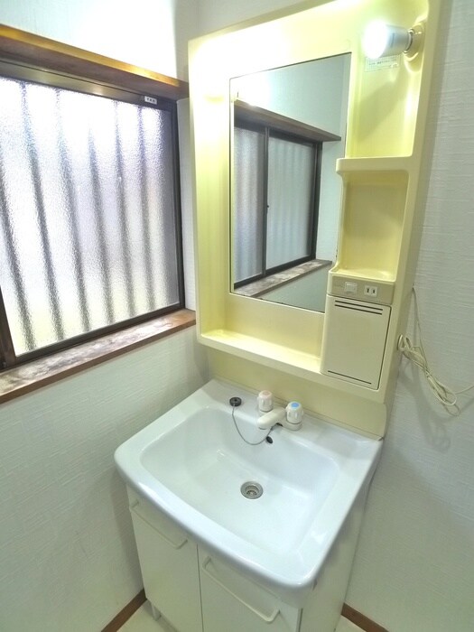 物件内観写真10　(洗面)