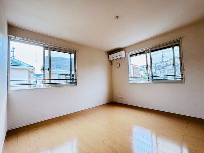 物件内観写真8　(居室)