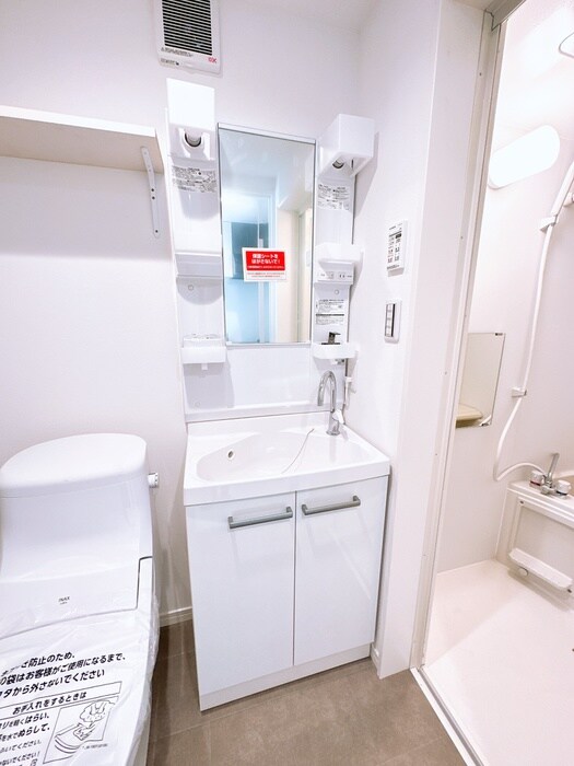 物件内観写真11　(洗面)