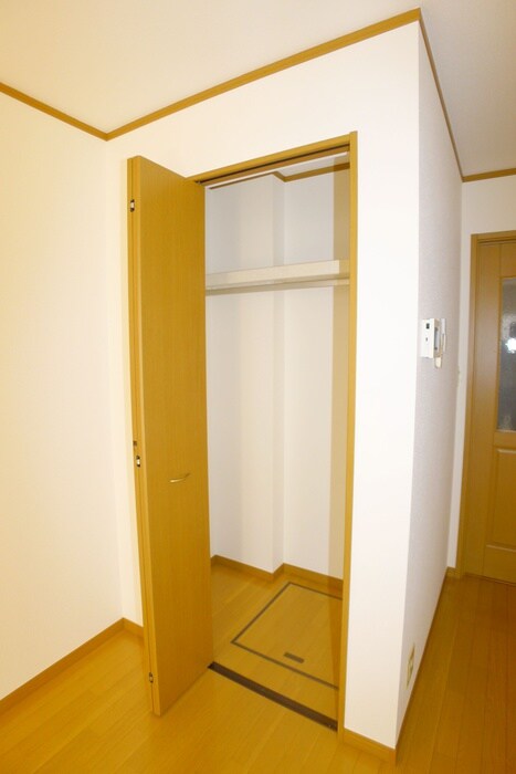 物件内観写真13　(収納)